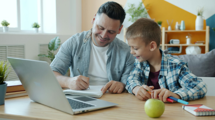Medienkompetenz: Digitale Angebote in der Familie einordnen 3 Angebot